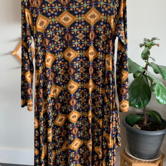 Agnes & Dora Maxi Dress - Picture 3 of 4